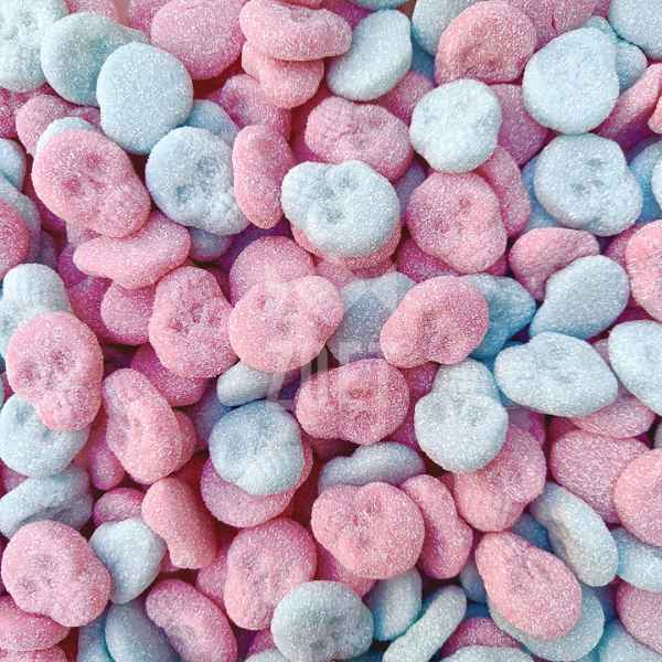 Frisia Zure Bubblegum Skulls - lichtroze en lichtblauwe snoepjes in de vorm van schedels